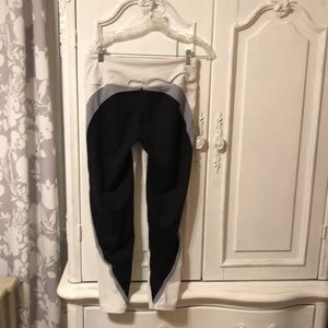 Victoria's secrect knockout leggings LG